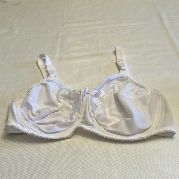 # 218 bail SZ 38D - Picture 1 of 3
